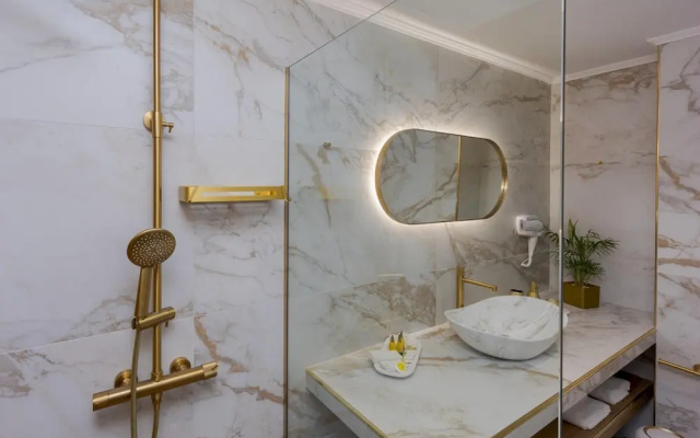 Myra Mare Golden Suite by Estia