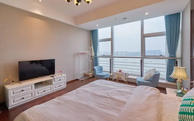 Riverside Apartments