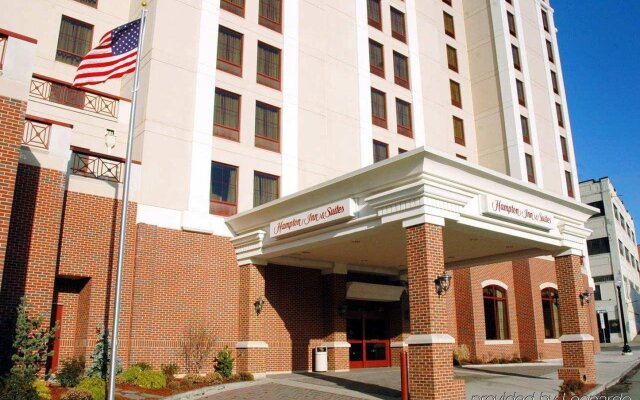 Hampton Inn & Suites Albany-Downtown