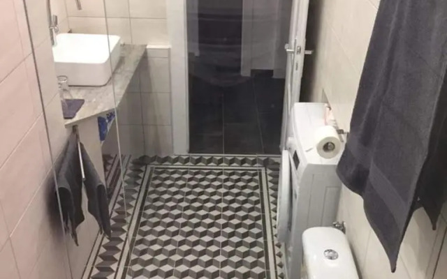 APARTMENT MAX 4 stars