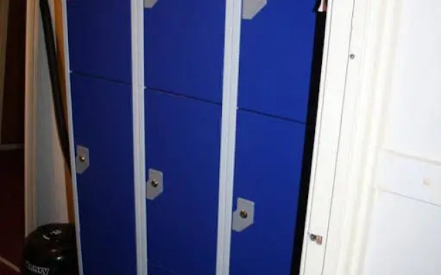 Russell Scott Backpackers Hostels