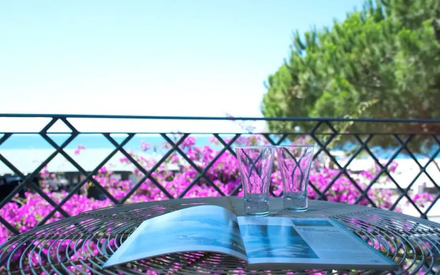 Welcomely - Lungomare Eleonora D'Arborea 8