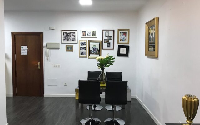 A 20 Pasos del Museo Picasso