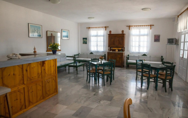 Arkas Inn