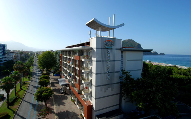 Grand Okan Hotel