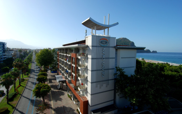 Grand Okan Hotel