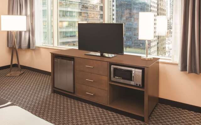 La Quinta Inn & Suites by Wyndham Chicago Downtown