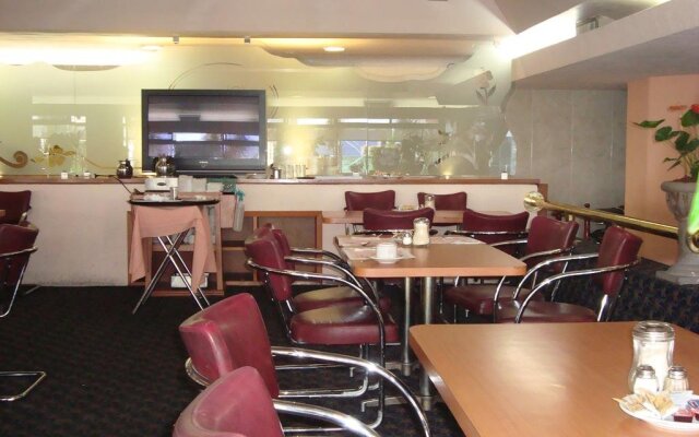 Hotel Real Plaza