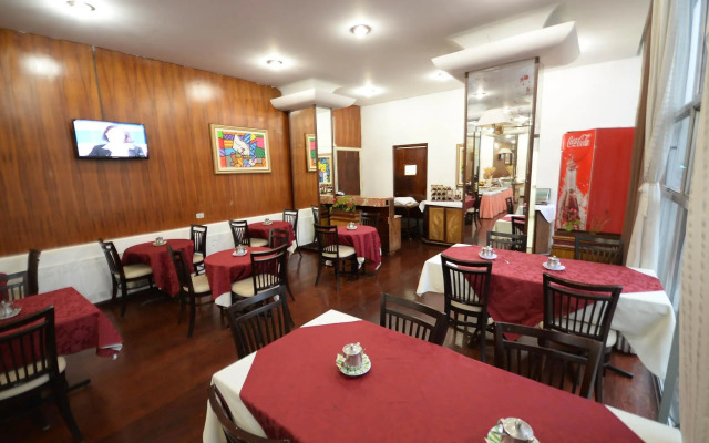 Caravelle Palace Hotel