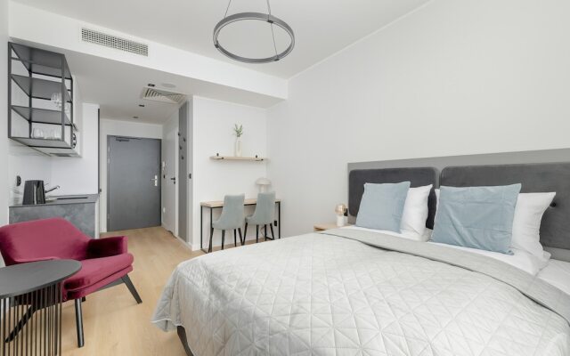 Modern Studio by Renters