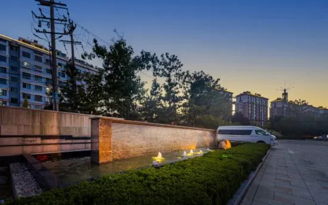 Madison Hotel near The Yantai Government and Yantai University