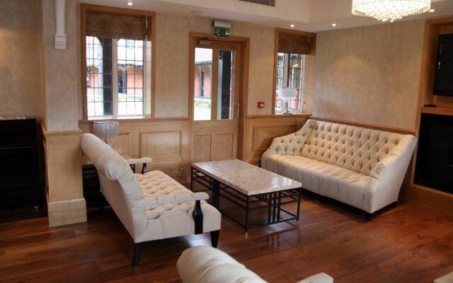 The Pillar Hotel