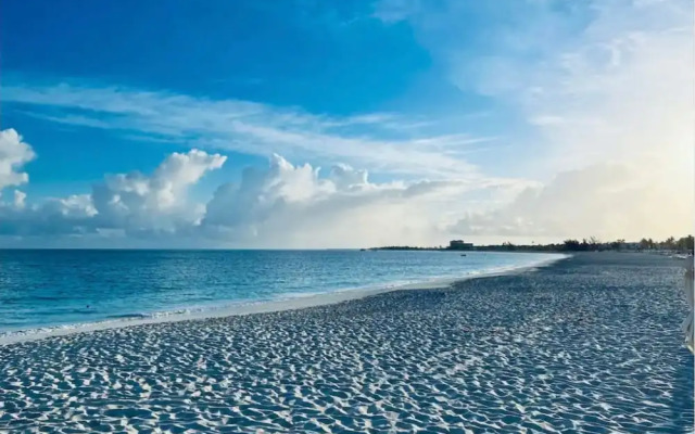 Apartment Condominium Grace Bay Beach