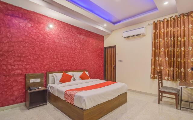 OYO Flagship 62907 Hotel Royal Blue