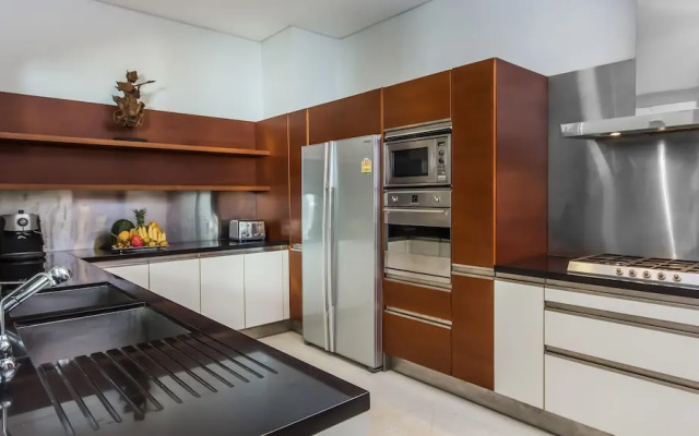 Laemsingh Villa 3a 4 Bedroom in Surin