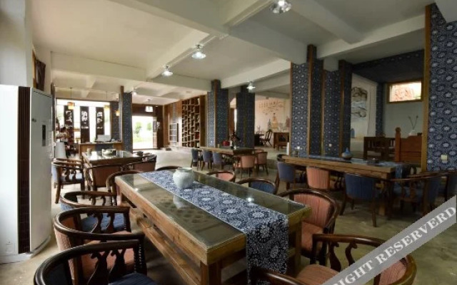 Bihai Shanju Hotel (Yulong Pusujia)