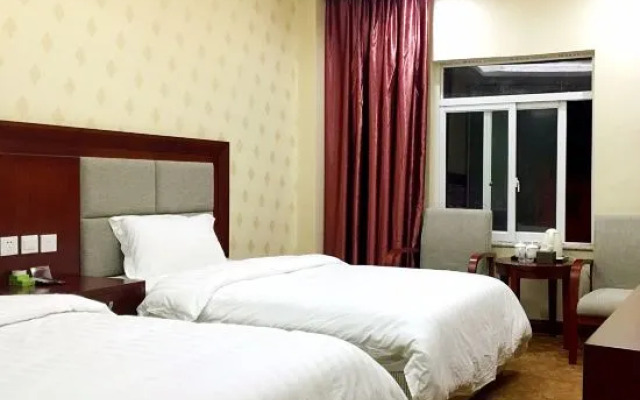 Daocheng Jingyang Hotel