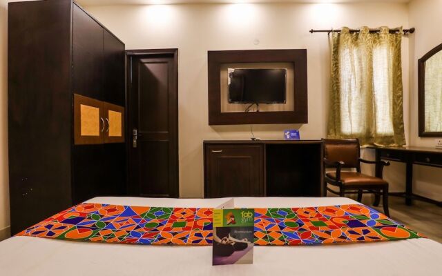 FabExpress Hamlet's Stay