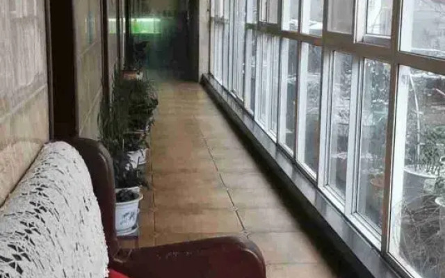 Xinyang Blue Moon Hotel