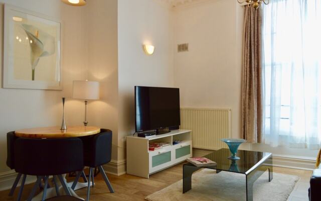 2 Bedroom Apartment With Parking