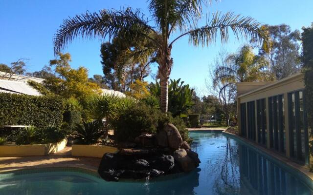 Madison Spa Motel - Adults Only