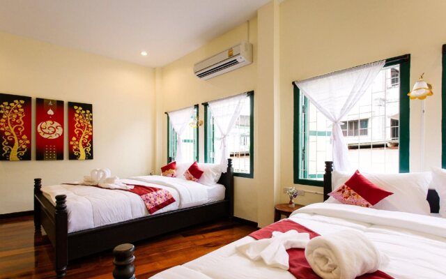 Srisomboon Hostel