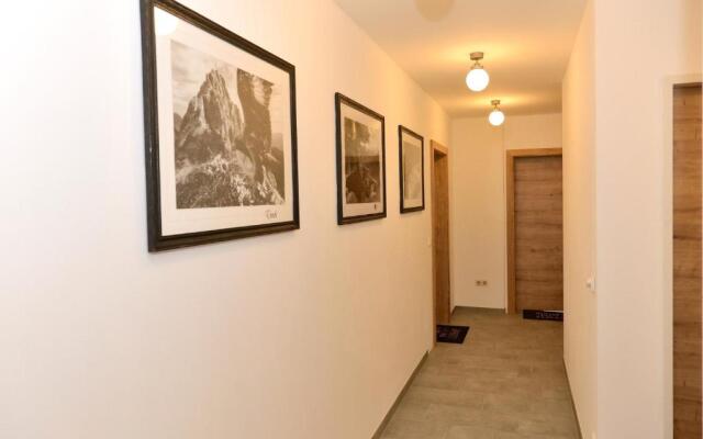 Apartment Serles