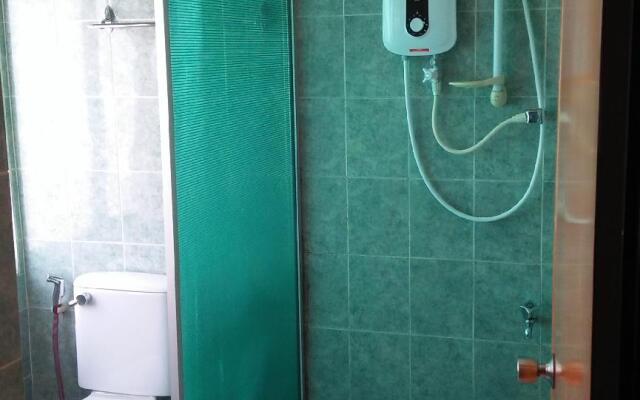 Dragon Inn Premium Hotel ( J.B) Sdn Bhd