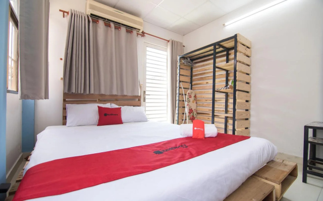 RedDoorz at Nguyen Binh Khiem Street