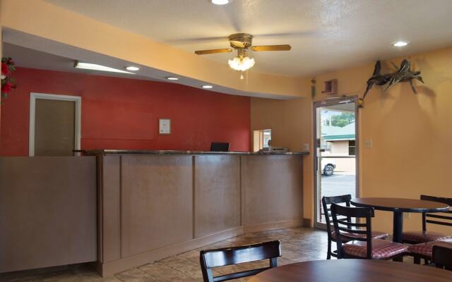 Americas Best Value Inn - Stuttgart
