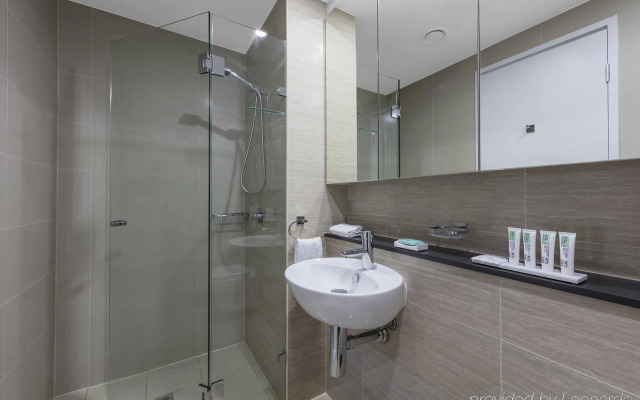 Meriton Suites Campbell Street, Sydney