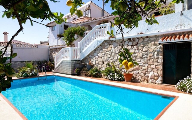 Wonderful Villa With Private Pool In Fuengirola Ref 110