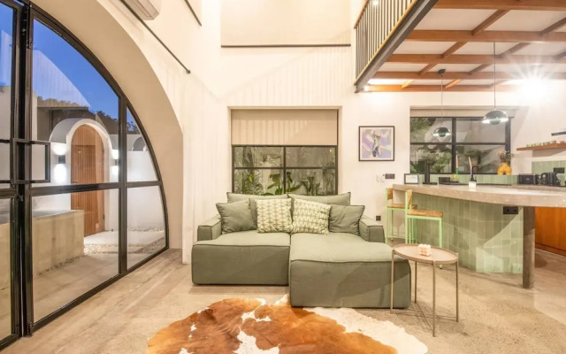 ULU Folie 1BR Loft in Pecatu