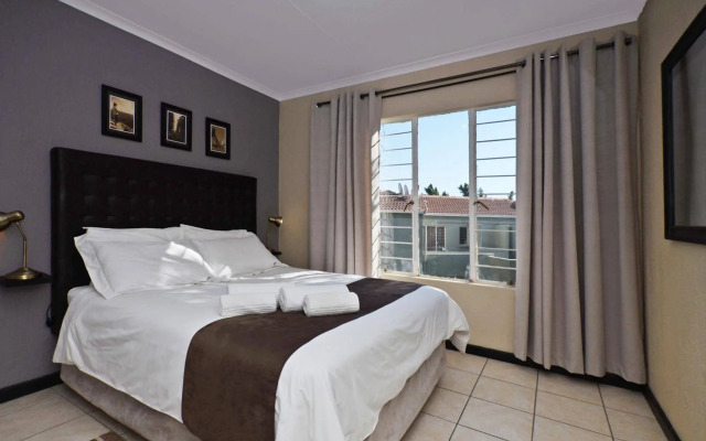 Jozi Apartments Radiokop