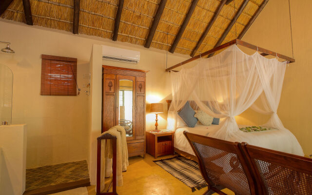 Mvuradona Safari Lodge