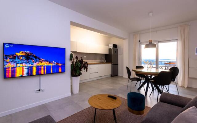 Archipelago Apartment