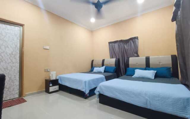 OYO 90799 Sharhan Residence