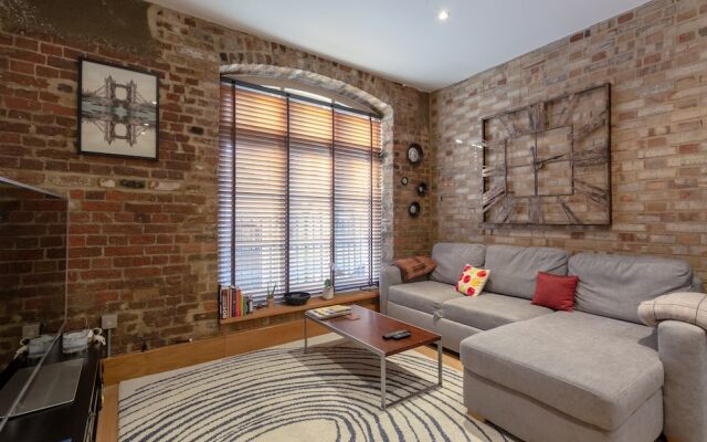 1 Bedroom Apartment Near London Bridge