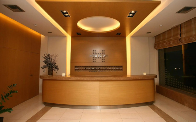 Hotel Flisvos