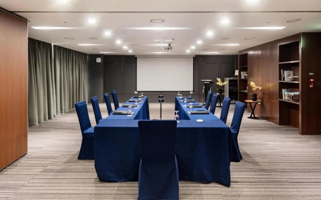 Golden Tulip Incheon Airport Hotel & Suites