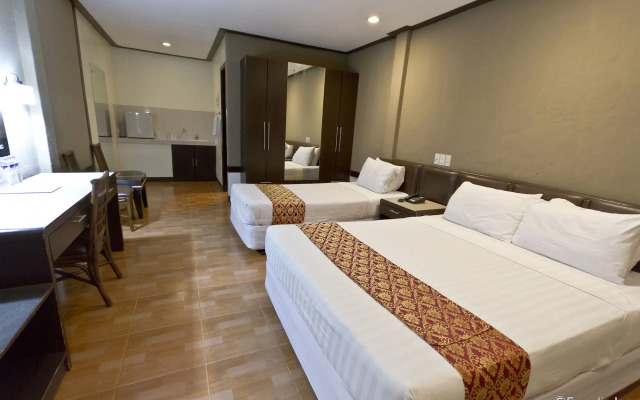 Holiday Spa Hotel