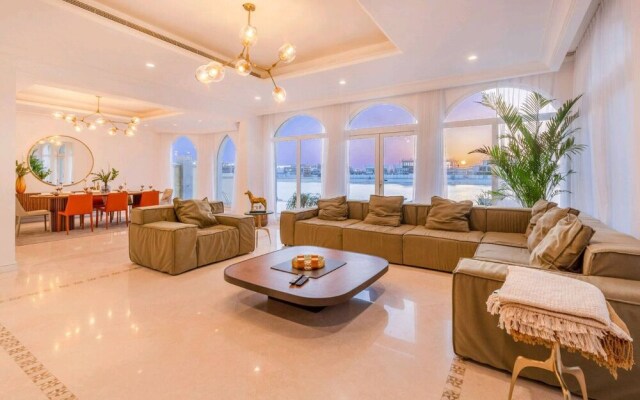 Amazing 5 Bedroom Villa With Private Pool