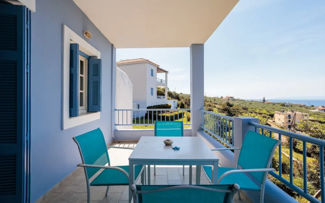 Seaview Getaway With Pool Panoramic Views