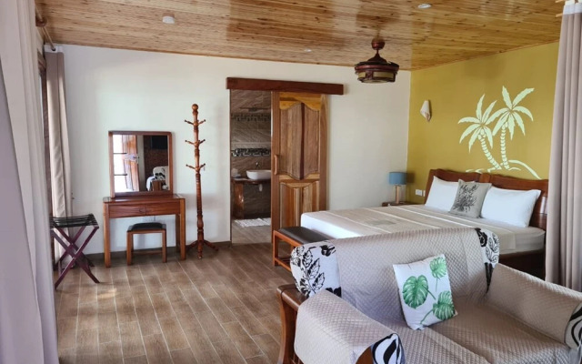 La Digue Luxury Beach Bungalow Spa & Gym