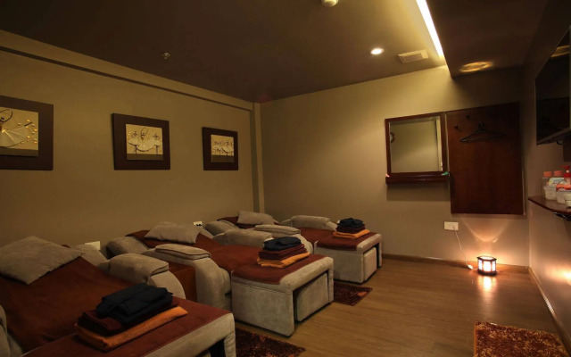 Western Hanoi Hotel
