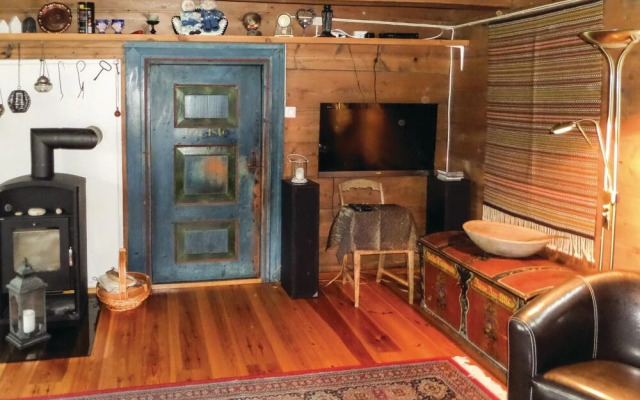 Stunning Home in Tørvikbygd With 2 Bedrooms and Wifi