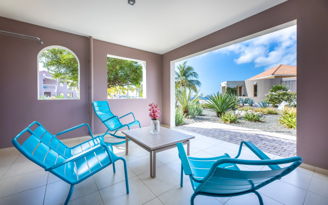 Coral Estate Luxury Resort