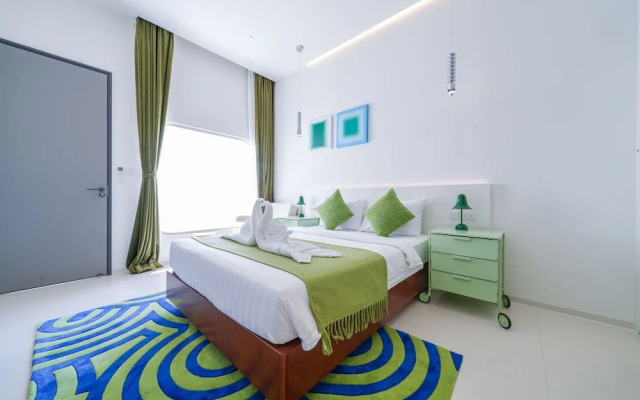Pool villa with slide karaoke kitchen