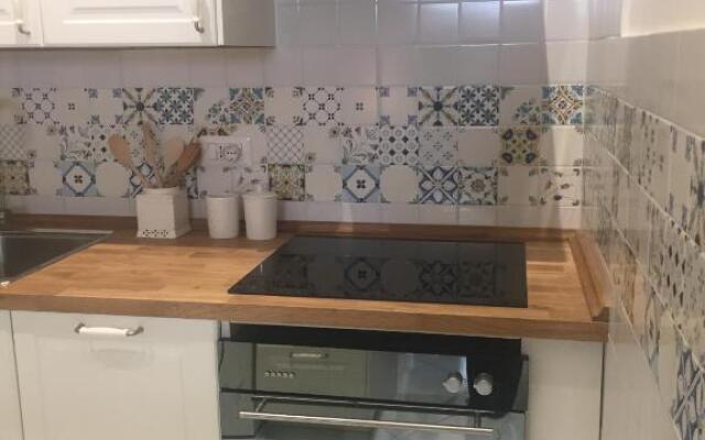 delizioso appartamento con terrazzetta