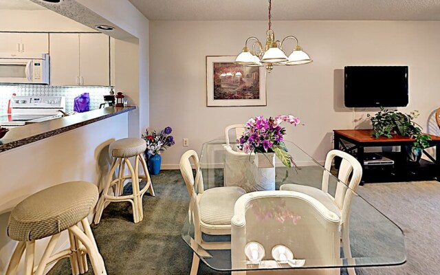 Laurel Court #205